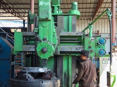 Vertical Lathe Machine